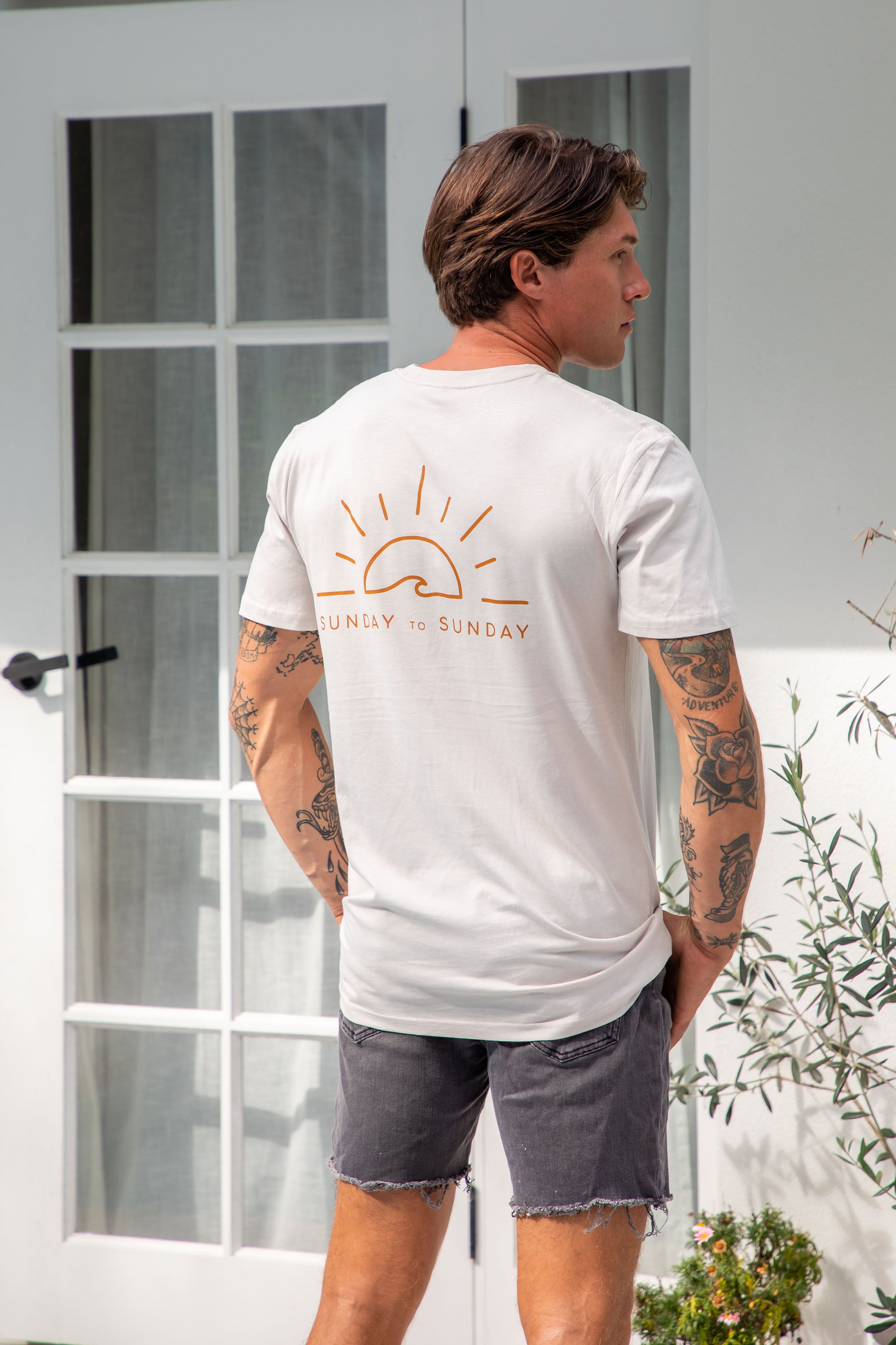 Sunny Wave Men's Tee (Bone)