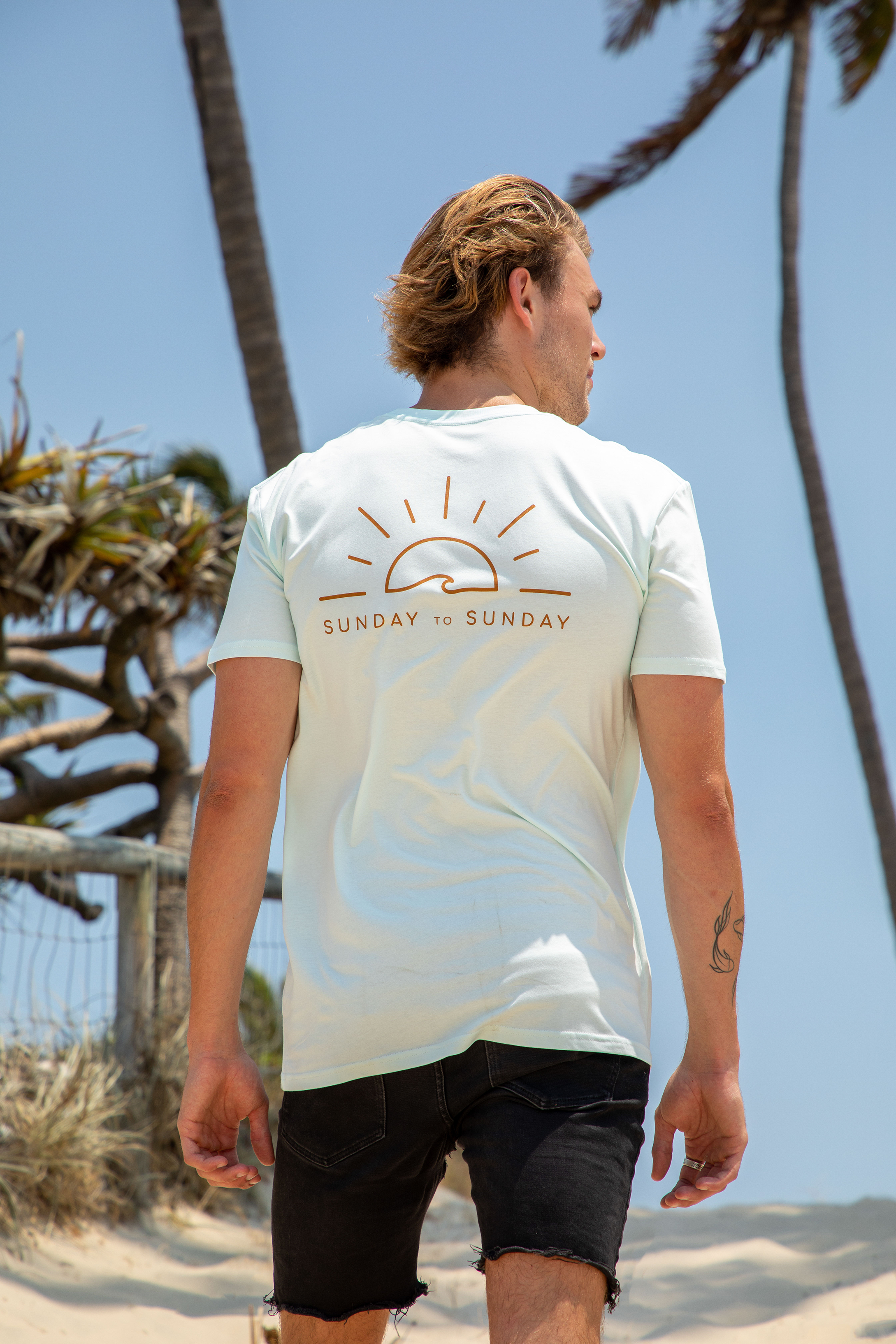 Sunny Wave Men's Tee (Sea Foam)